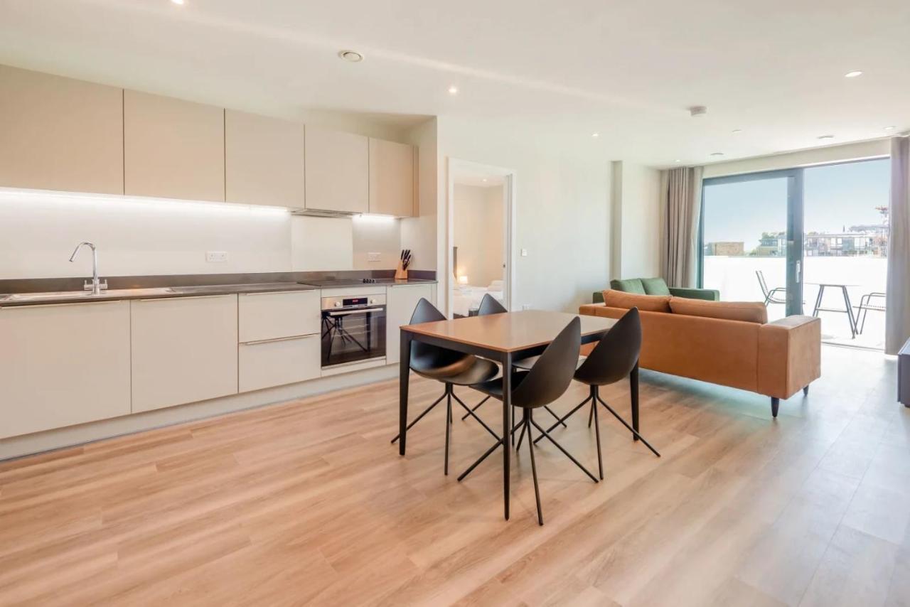 Modern Apartments In Brentford 2 Minutes Walk From Kew Bridge מראה חיצוני תמונה