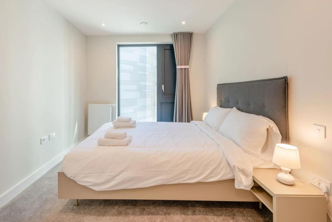 Modern Apartments In Brentford 2 Minutes Walk From Kew Bridge מראה חיצוני תמונה